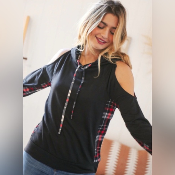 Cold Shoulder Hoodie with plaid trim - Picture 5 of 5